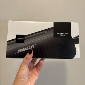 NEW Bose SoundLink Flex II Bocina Portátil Bluetooth Inalámbrica E Impermeable